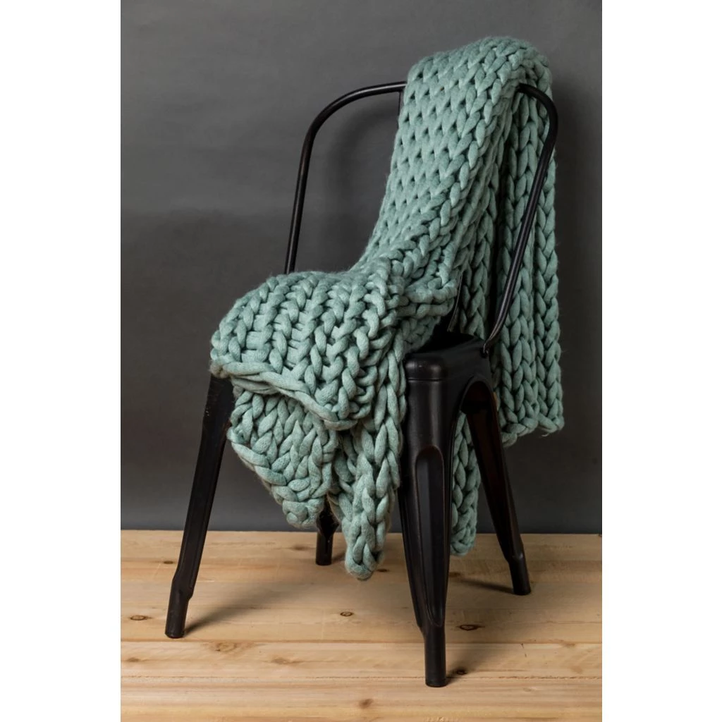 Donna Sharp Chunky Cable Knit 40 in. x 50 in. Throw Blanket 4 Donna Sharp Chunky Cable Knit 40 in. x 50 in. Throw Blanket - Image 2