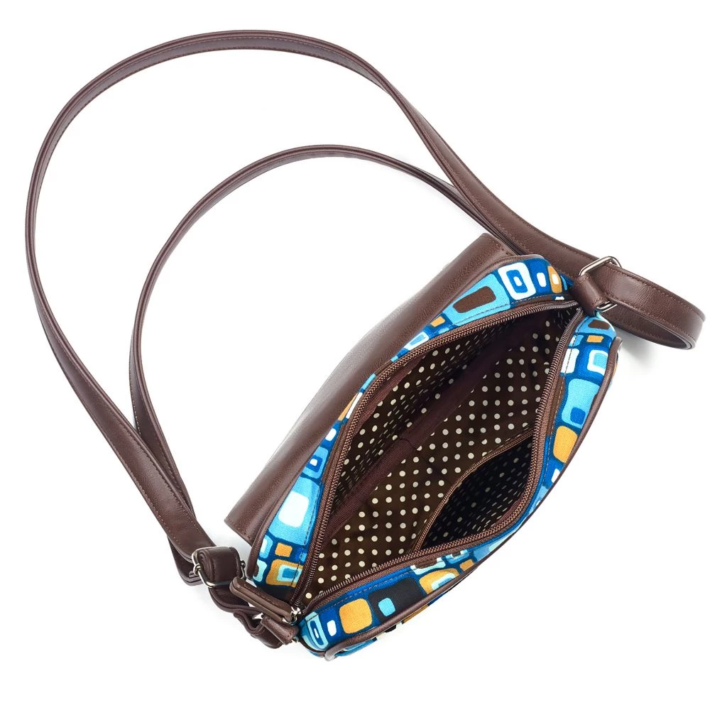 Donna Sharp Allison Hipster Crossbody Messenger Handbag 5 Donna Sharp Allison Hipster Crossbody Messenger Handbag - Image 3