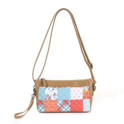 Donna Sharp Olivia Quilted Traditional Wristlet