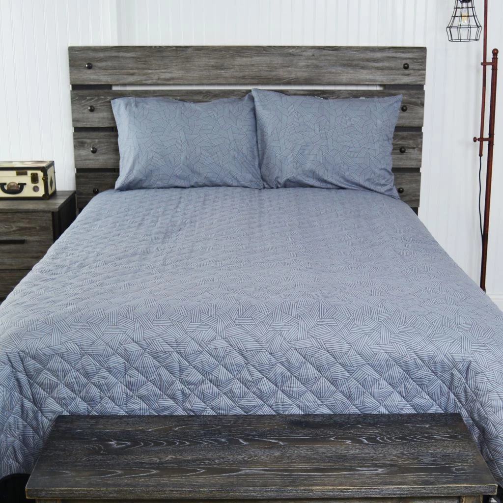 Donna Sharp Nightly Walk 3 pc. Quilt Set, Y20207 6 Donna Sharp Nightly Walk 3 pc. Quilt Set, Y20207 - Image 4